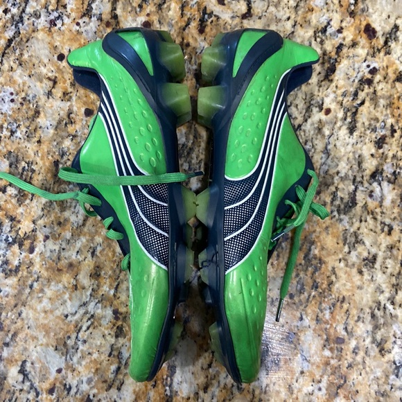 Men’s Puma Cleats - Picture 5 of 10